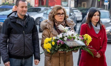 Општина Центар и Амбасадата на Чешка му оддадоа почит на Роберт Гајдик - Славко