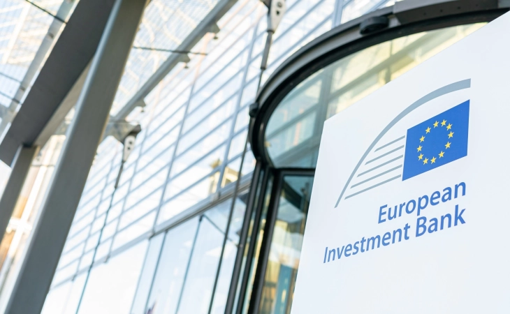 Anketa e huadhënies bankare në EQLJL tregon tendencë pozitive në kërkesën për kredi dhe shenja të përmirësimit të ofertës