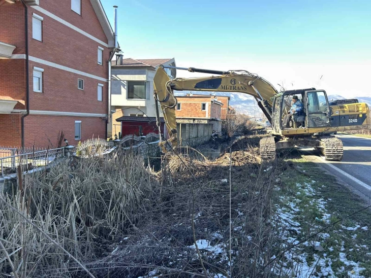 Општина Струга ќе ги чисти одводните канали