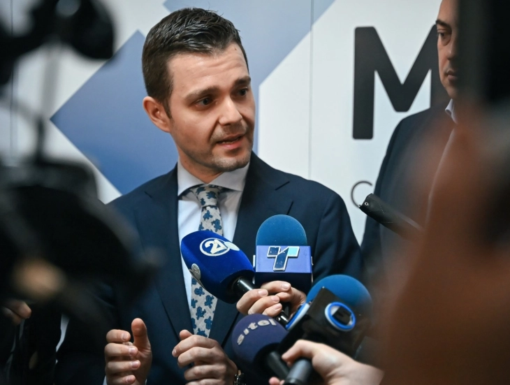 Муцунски: Одлуката на САД за визниот режим е само за иселеничките визи, не и за другите (ДПЛ)