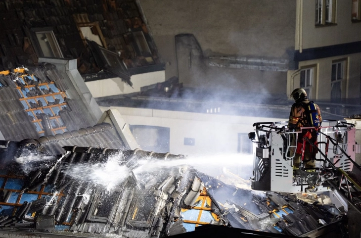 Најмалку четворица повредени при пожар во станбен кварт во центарот на Утрехт (ДПЛ)