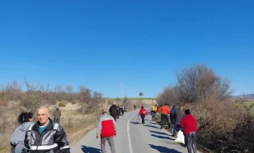 Продолжува акцијата „Чиста животна средина во Општина Виница“, се чисти и надвор од градот