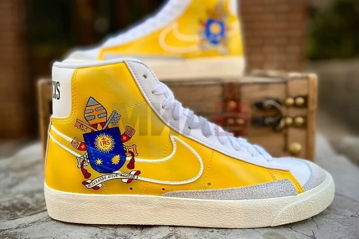 Патики и мода: Кои бои се препорачуваат за деновиве?