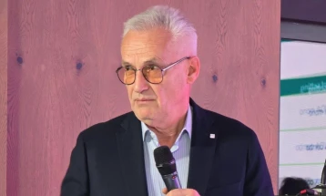 Пулмологот Станетиќ за МИА: Времето на лечење на карциномот само врз основа на хистологија е поминато, неопходно е да се прават и молекуларни, генетски тестирања