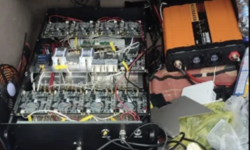 Во Атина уапсени двајца Кинези, кои краделе банкарски податоци преку испраќање СМС-пораки