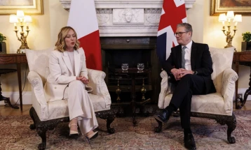 Starmer nuk dëshiron bisedime me Putinin siç propozuan Makron dhe Meloni