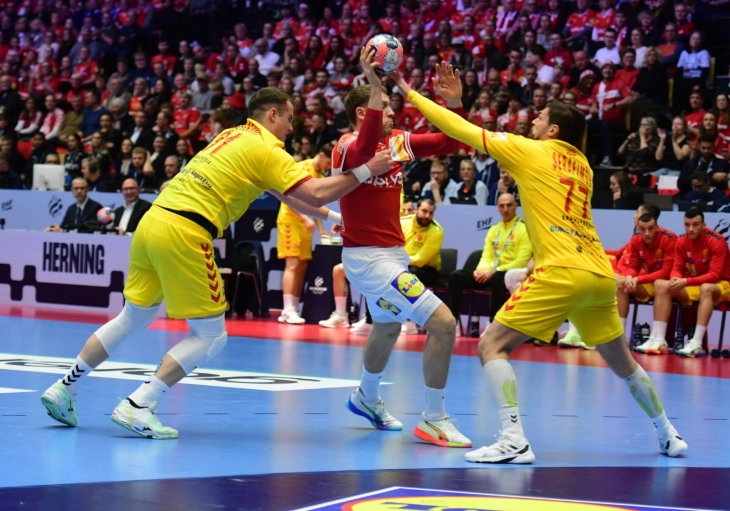 Македонските ракометари поразени со 12 голови разлика од Данска на стартот на ЕП