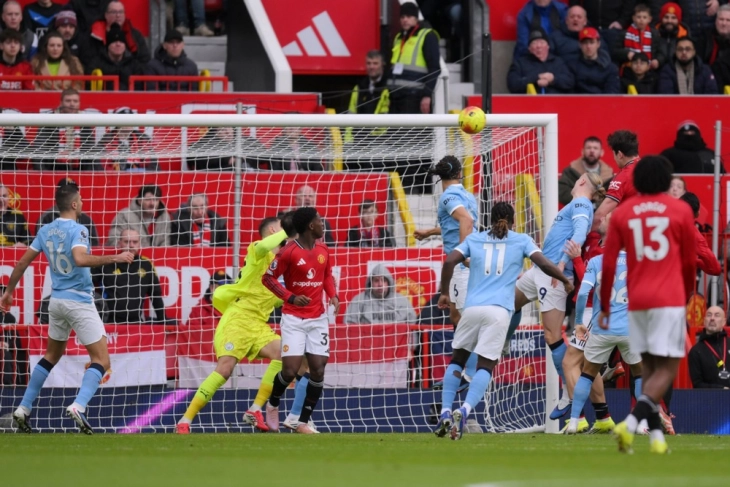 Манчестер е „црвен“, Јунајтед го доби дербито со Сити