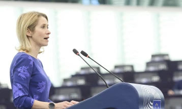 Калас: За иднината на Гренланд треба да одлучуваат Гренланѓаните 