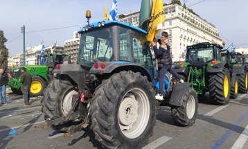 Bujqit grekë sot do të takohen me Micotakisin