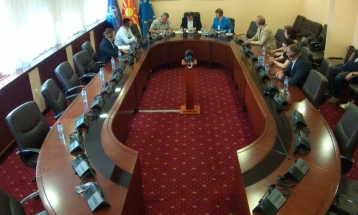 Seancë e Komisionit parlamentar për transport, transformim digjital, mjedis jetësor dhe planifikim hapësinor