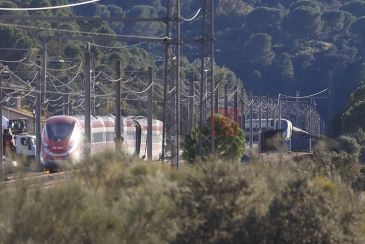 Бројот на жртви во железничката несреќа во Шпанија порасна на 40, прогласена тридневна жалост