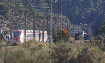 Бројот на жртви во железничката несреќа во Шпанија порасна на 40, прогласена тридневна жалост