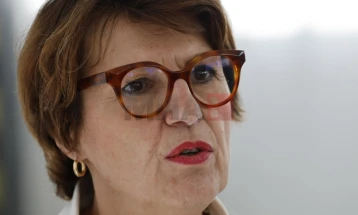 Заканите на Трамп со царини за увозот на француско вино и шампањ се недозволиви и брутални, изјави министерката за земјоделство на Франција