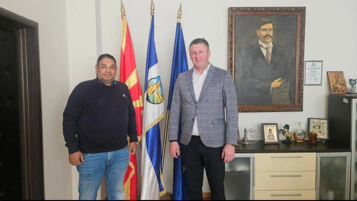 Делчевскиот градоначалник Иван Гоцевски оствари средба со индиски бизнисмен