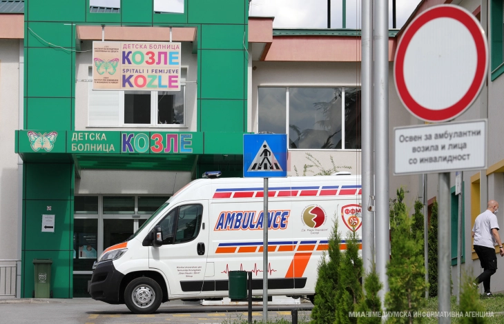 Në Klinikën Kozle ndodhen 70 fëmijë, 10-të janë në mbështetje të oksigjenit dhe 15-të fëmijë me komplikime nga gripi janë shtruar në spital