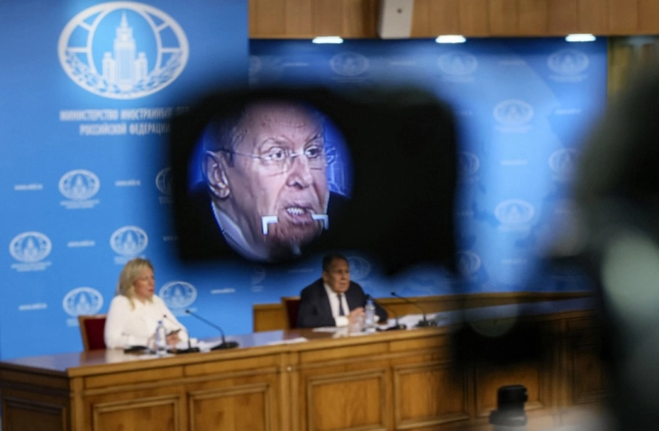 Лавров: Велика Британија повеќе не треба да го користи називот Велика