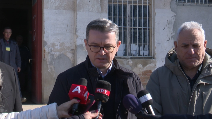 Трипуновски: Главнината од тутунот е откупена, се стимулира тутунопроизводството