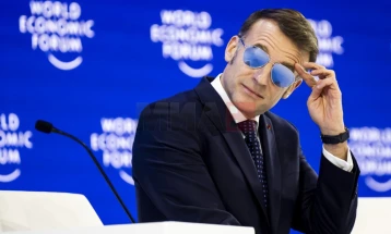 Францускиот претседател со децидна порака од Давос: Европа нема да дозволи да биде потчинета