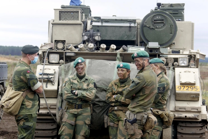 Норвешка ги предупреди своите граѓани дека во случај на војна со Русија ќе конфискува приватен имот