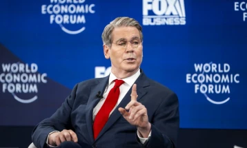 Бесент: Бараме од сојузниците да разберат дека Гренланд мора да биде дел од САД