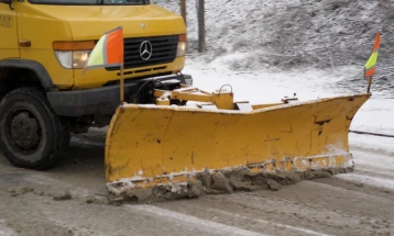 Општина Кисела Вода: Активиран кризен штаб, континуирано се чисти снегот