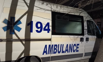 Две лица се здобиле со тешки повреди при извршување работи, биле примени во болницата во Кавадарци 