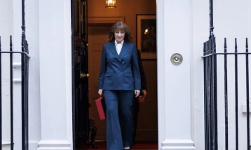 Ривс: Велика Британија не исклучува ништо во врска со возвратните царини кон САД 