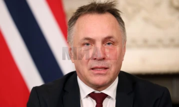 Ministri norvegjez i Mbrojtjes, Tore Sandvik: Situata në NATO është e vështirë