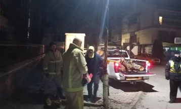 Силниот ветер во Дебар создаде повеќе проблеми 