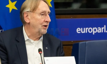 Ланге: Трговскиот договор ЕУ-САД на „стендбај“ додека траат американските закани кон Гренланд