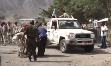 Тројца загинати при експлозија на автомобил-бомба во Јемен