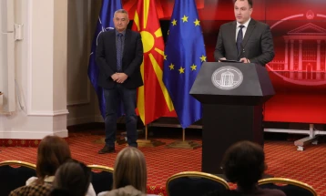 Прес-конференција на министерот Андоновски и на директорот на ФЗО, Клековски (во живо)