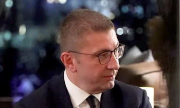 Mickoski nga Davosi: Maqedonia po forcon infrastrukturën energjetike, po zhvillohen projekte për prodhimin e energjisë elektrike me rëndësi edhe për rajonin