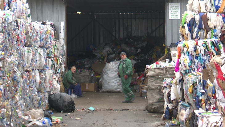 Прилеп е лидер во селекцијата на отпадот, клучна за идната Регионална депонија