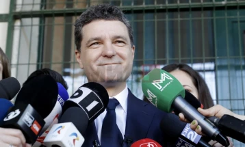 Романскиот претседател ја отфрли идејата за референдум за обединување на Романија со Молдавија