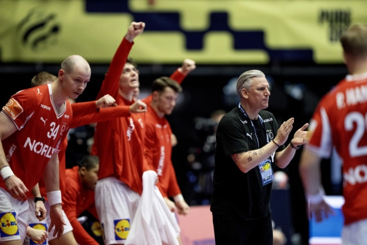 Данска ја отпиша Шпанија од трката за полуфинале, фантастични 14 одбрани на Нилсен