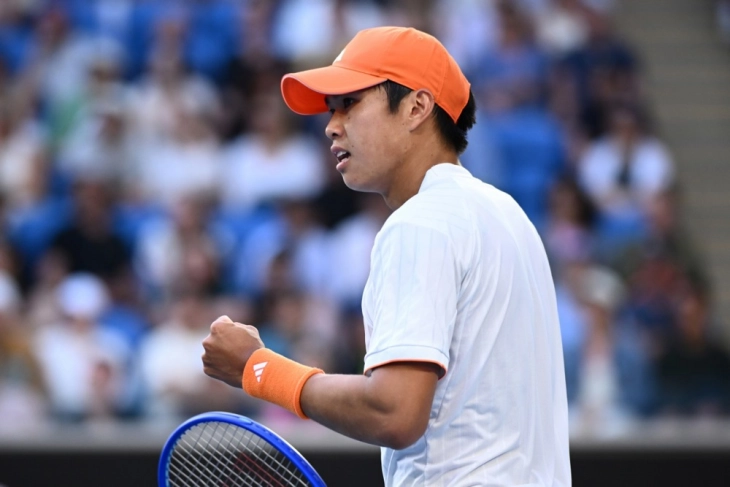 АО: Тиен со совлада Медведев за прво грен слем четвртфинале