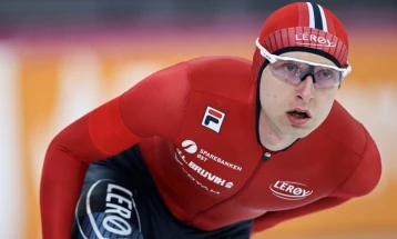 Историска трка на 5.000 метри во брзо лизгање, новиот светски рекорд под шест минути