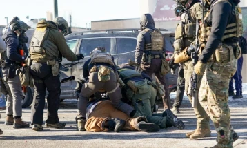 Родители на убиениот медицински техничар во Минеаполис тврдат дека администрацијата на Трамп „одвратно лаже“