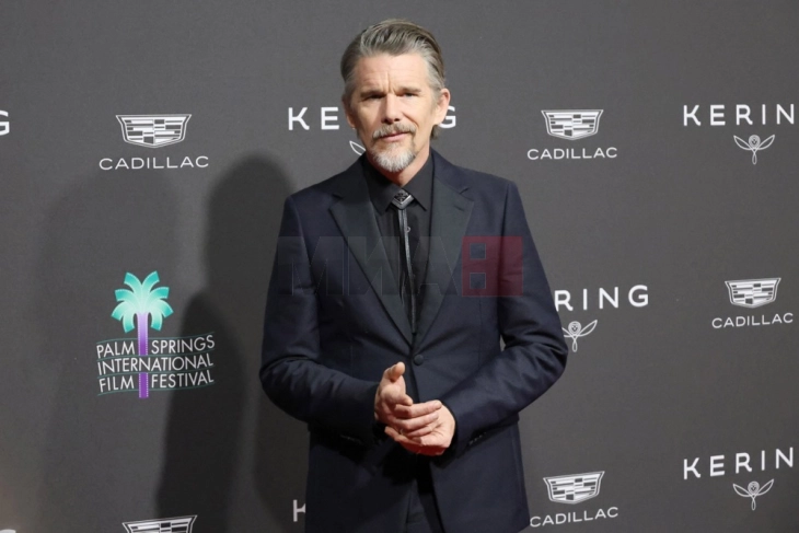 Итан Хоук сам си ги глуми каскадерските сцени во новиот филм