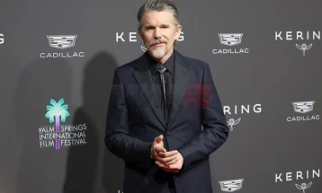 Итан Хоук сам си ги глуми каскадерските сцени во новиот филм