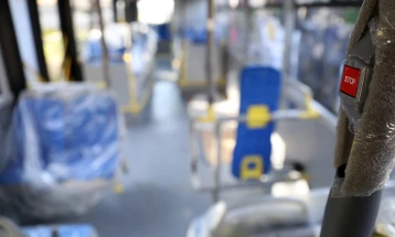 Nxënësit nga komuna e Tetovës të parët do të marrin kartela për transport publik falas