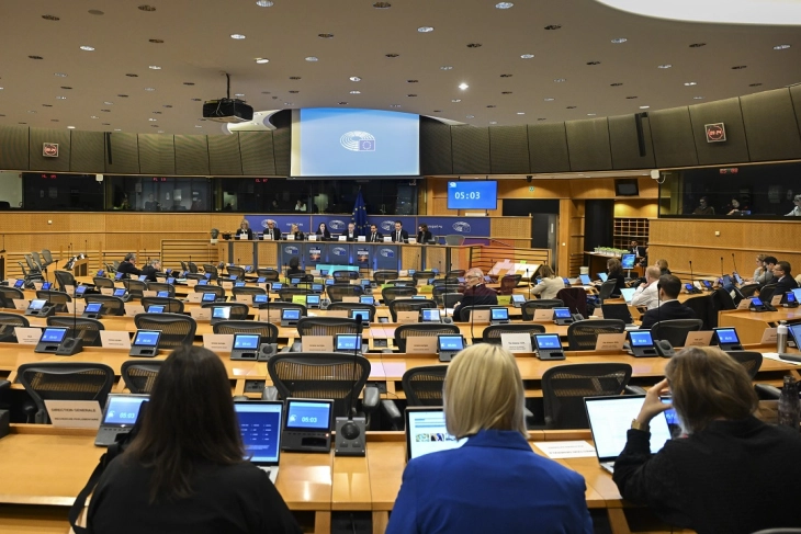 Трговскиот договор ЕУ-САД сè уште заглавен во Европарламентот