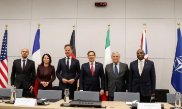 Шефот на француската дипломатија со критика за генсекот на НАТО за ставот дека Европа не може да се одбрани без САД 