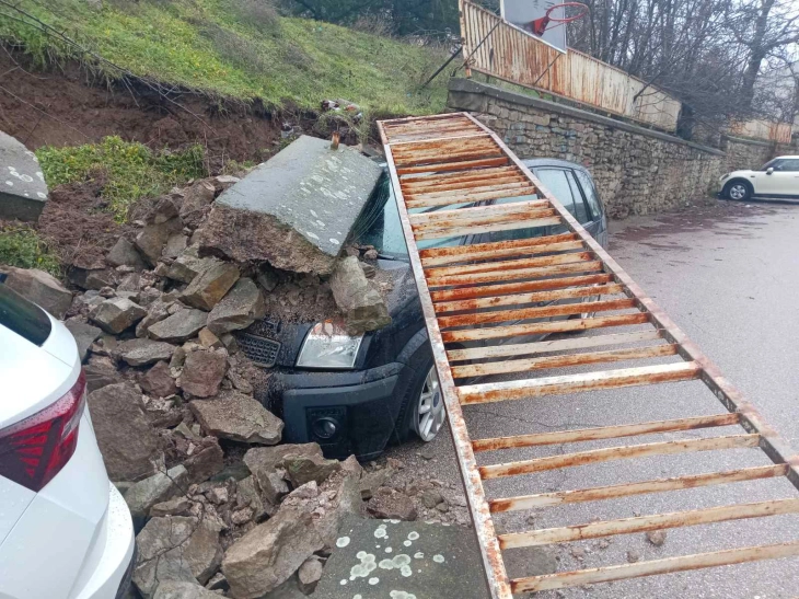 Свлечиште оштети дел од потпорниот ѕид на штипската Клиничка болница