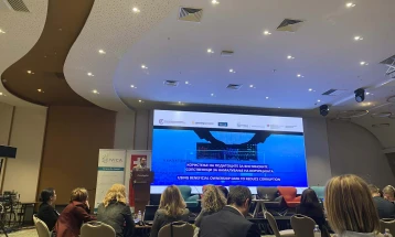 Седумнаесет избрани и именувани лица не ги пријавиле фирмите во кои имаат сопственички удел, Македонија има регистар на вистински сопственици, но недоволно се користи