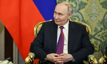 Kremlini thotë se Putini është i hapur për takim me Zelenskin në Moskë