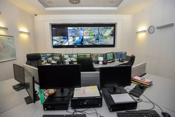 Mickoski: Do të bëhen përpjekje që raportimet për shkeljet nga “Qyteti i Sigurt” të jenë në përputhje me Ligjin për gjuhët