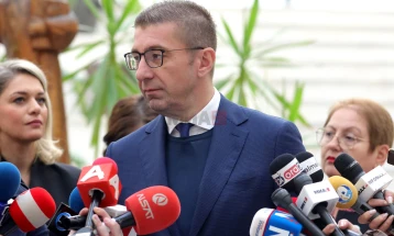 Мицкоски за проблемот со транспортерите: Имавме дипломатска офанзива, има неколку можни решенија